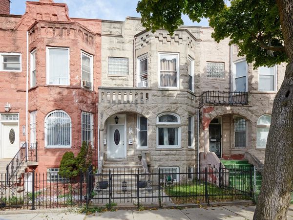618 E 50th Place, Chicago, IL 60615