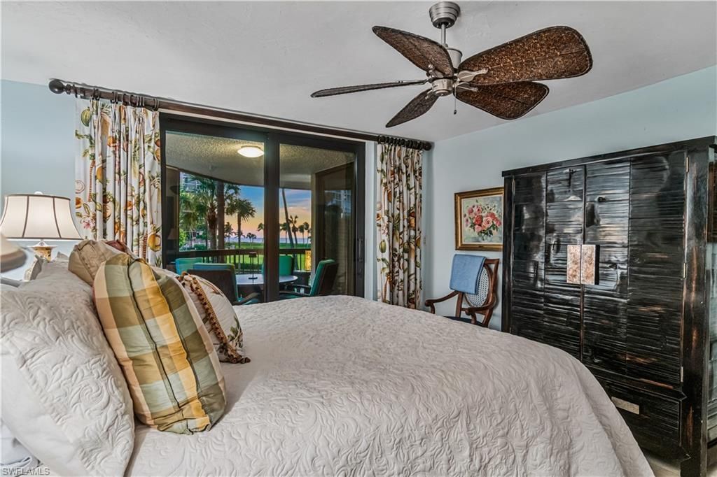 4551 Gulf Shore Blvd N, Unit 205, Naples, FL 34103 Photo