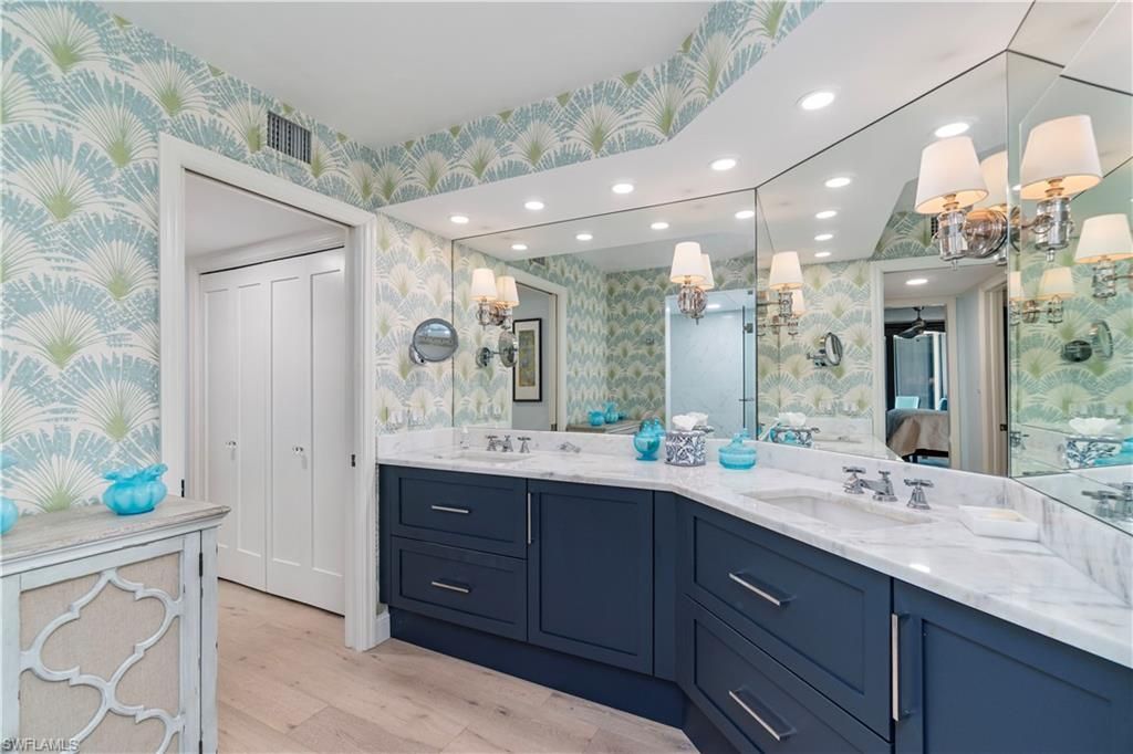 4551 Gulf Shore Blvd N, Unit 205, Naples, FL 34103 Photo