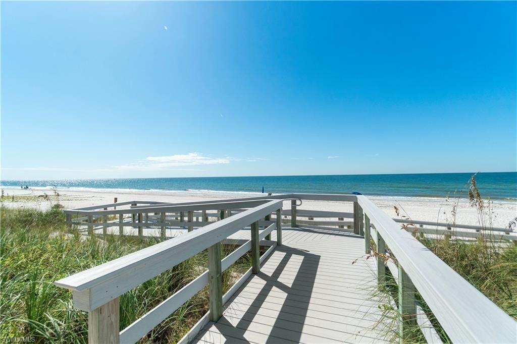 4551 Gulf Shore Blvd N, Unit 205, Naples, FL 34103 Photo