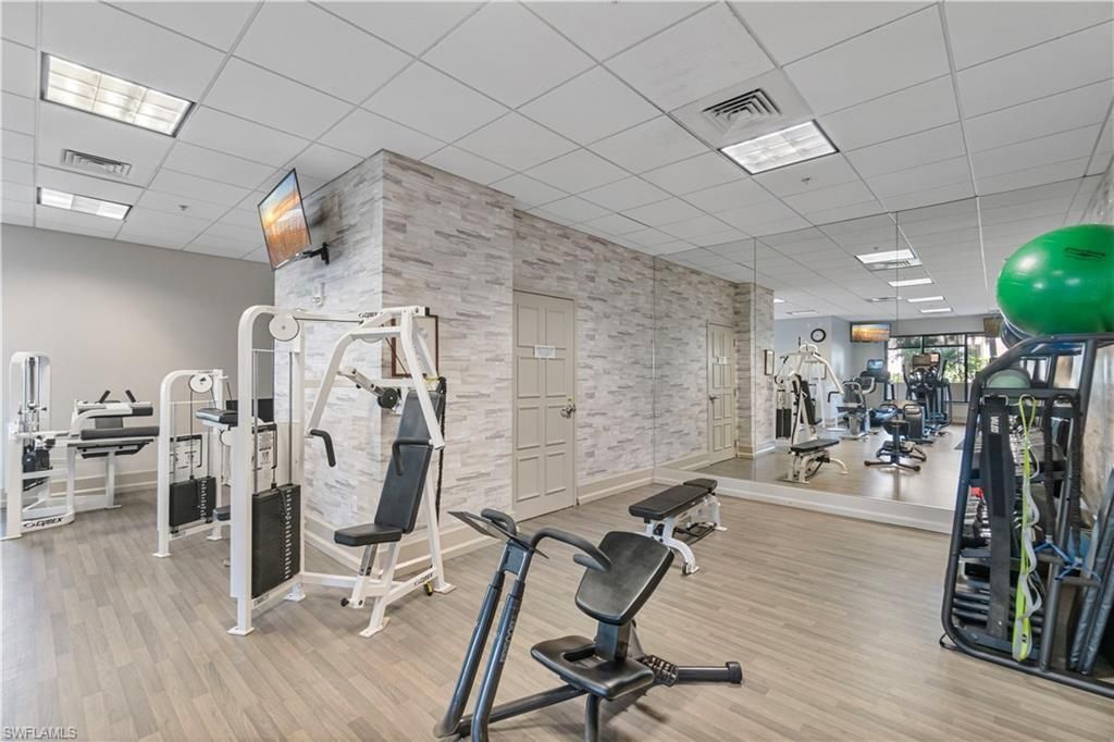 4551 Gulf Shore Blvd N, Unit 205, Naples, FL 34103 Photo