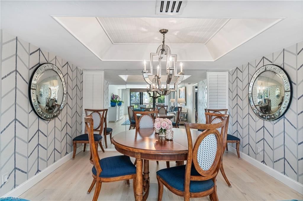 4551 Gulf Shore Blvd N, Unit 205, Naples, FL 34103 Photo