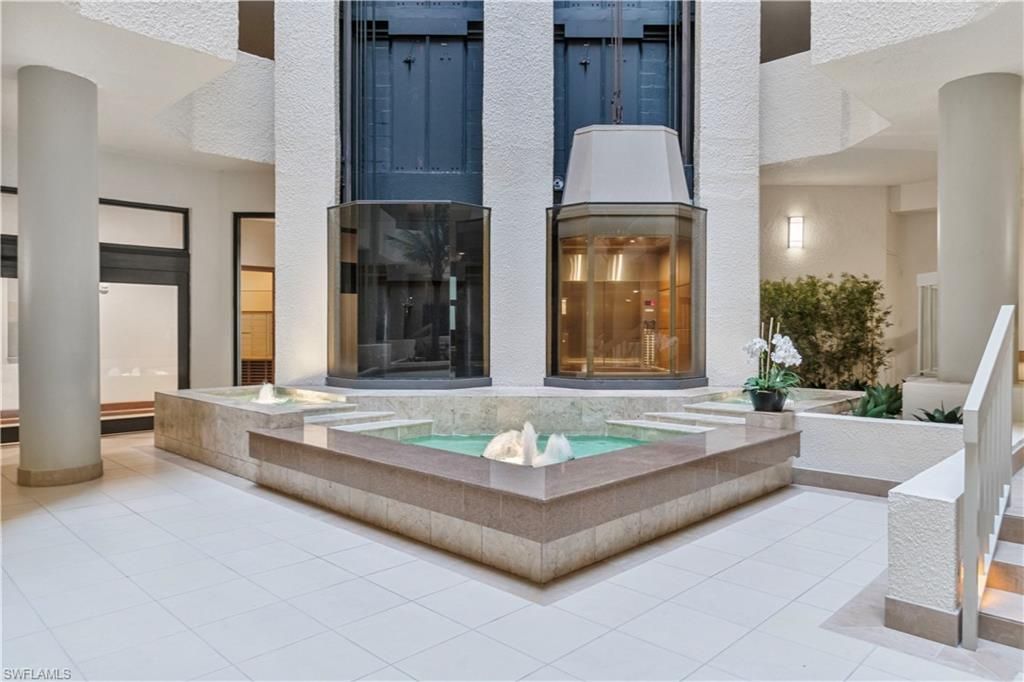 4551 Gulf Shore Blvd N, Unit 205, Naples, FL 34103 Photo