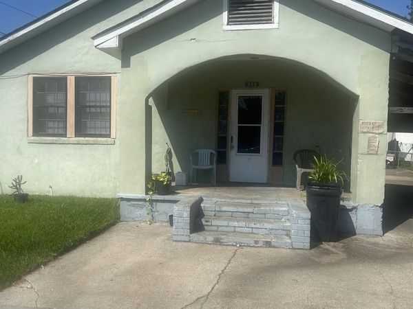 244 Sanders, Thibodaux, LA 70301