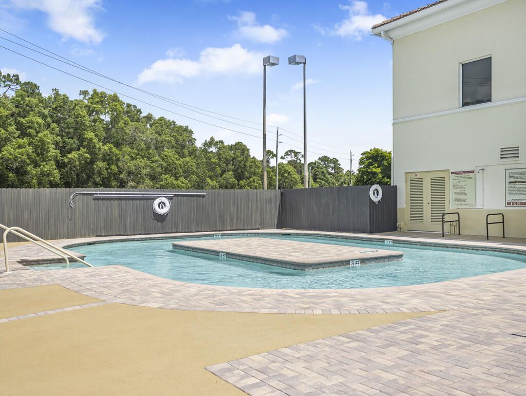4 Golfs Edge, Unit E, West Palm Beach, FL 33417 Photo