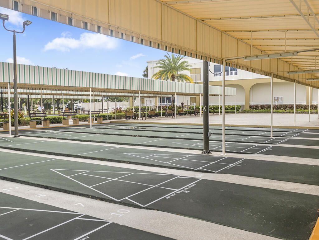 4 Golfs Edge, Unit E, West Palm Beach, FL 33417 Photo