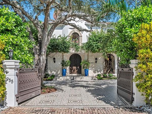 4955 SW 83rd St, Miami, FL 33143