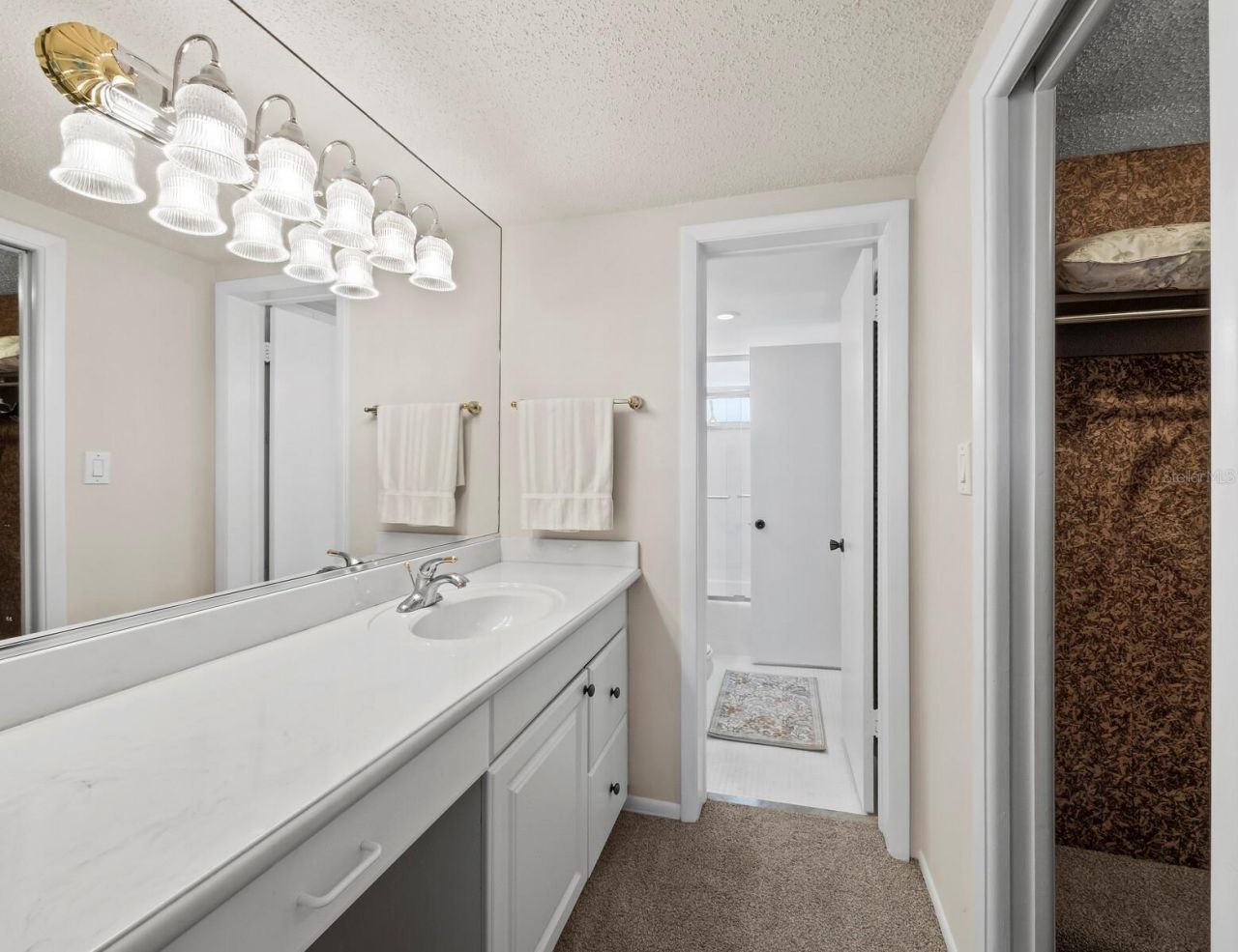 4350 Chatham Drive, Unit 105, Longboat Key, FL 34228 Photo