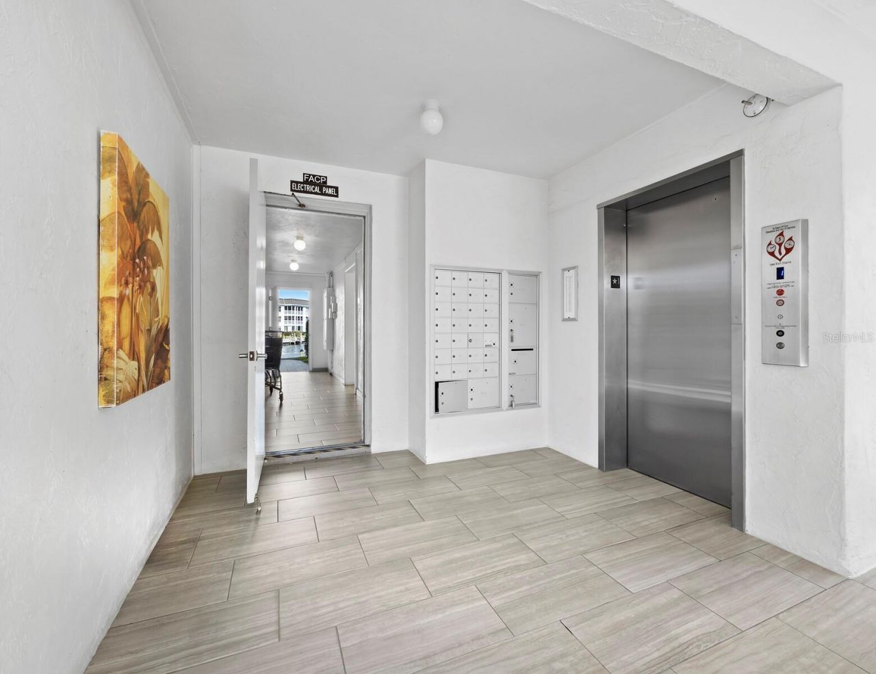 4350 Chatham Drive, Unit 105, Longboat Key, FL 34228 Photo