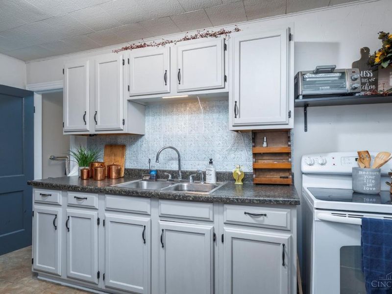 417 E Main Street, Leesburg, OH 45135 Photo 11