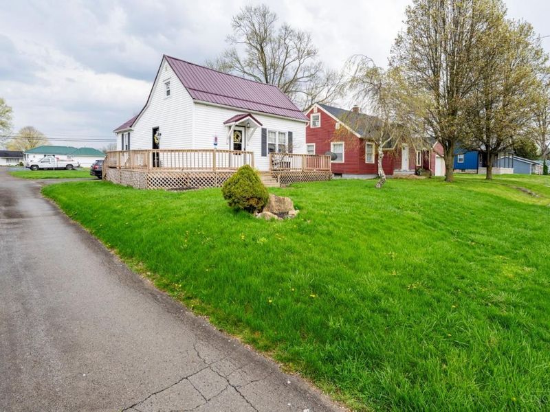 417 E Main Street, Leesburg, OH 45135 Photo 3