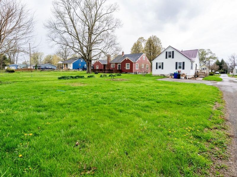 417 E Main Street, Leesburg, OH 45135 Photo 4