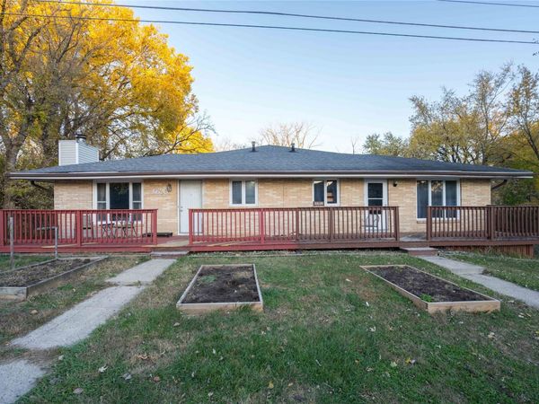 6620 Boston Avenue, Urbandale, IA 50322