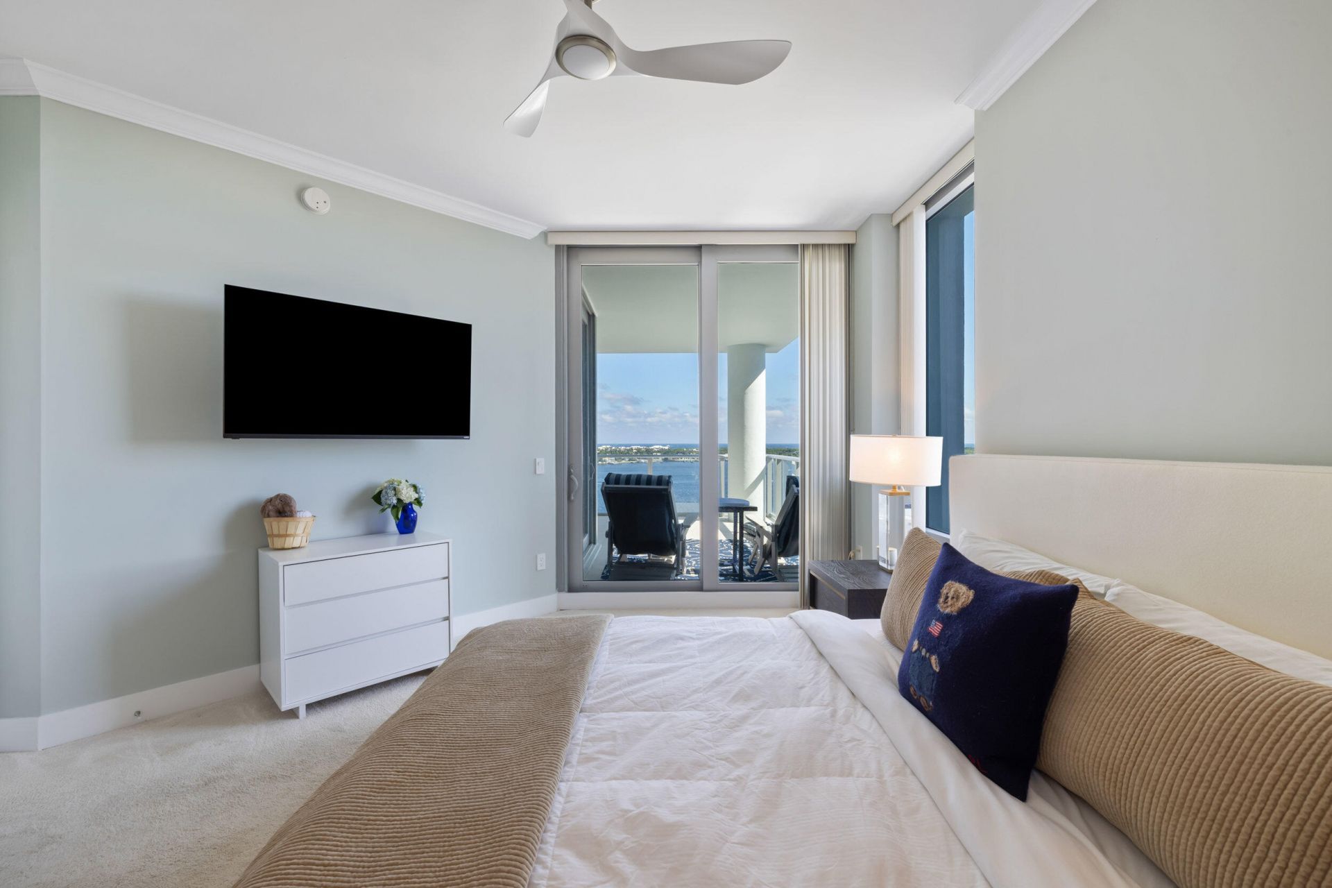 2 Water Club Way, Unit 1003, North Palm Beach, FL 33408 Photo