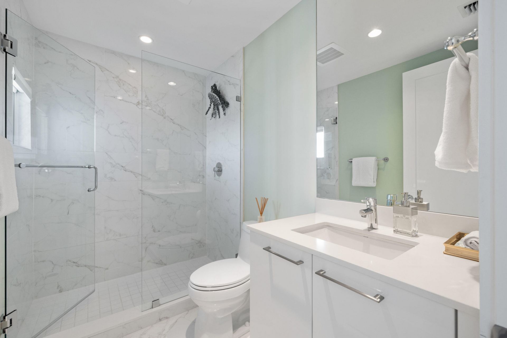 2 Water Club Way, Unit 1003, North Palm Beach, FL 33408 Photo