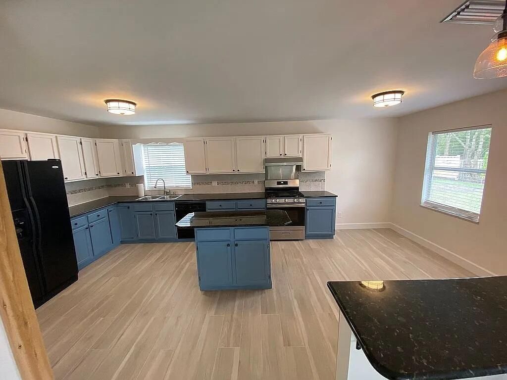 296 SE Wentworth Drive, Stuart, FL 34996 Photo