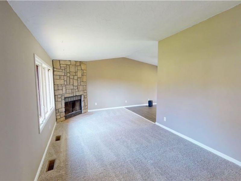 3273 S Jasmine Avenue, Akron, OH 44319 Photo 10