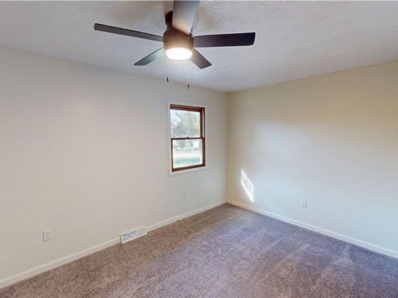 3273 S Jasmine Avenue, Akron, OH 44319 Photo 14