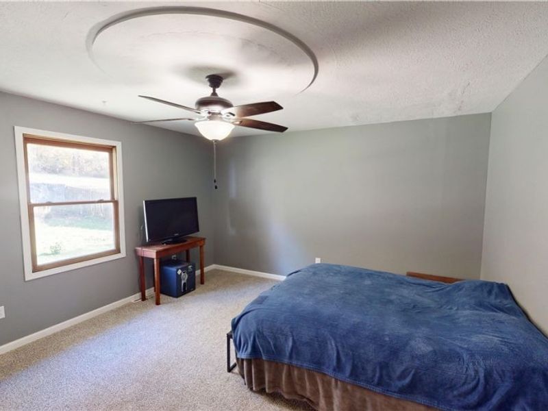 3273 S Jasmine Avenue, Akron, OH 44319 Photo 16