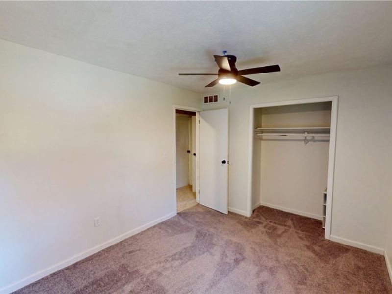 3273 S Jasmine Avenue, Akron, OH 44319 Photo 18