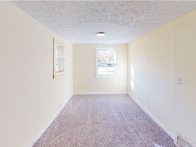 3273 S Jasmine Avenue, Akron, OH 44319 Photo 20