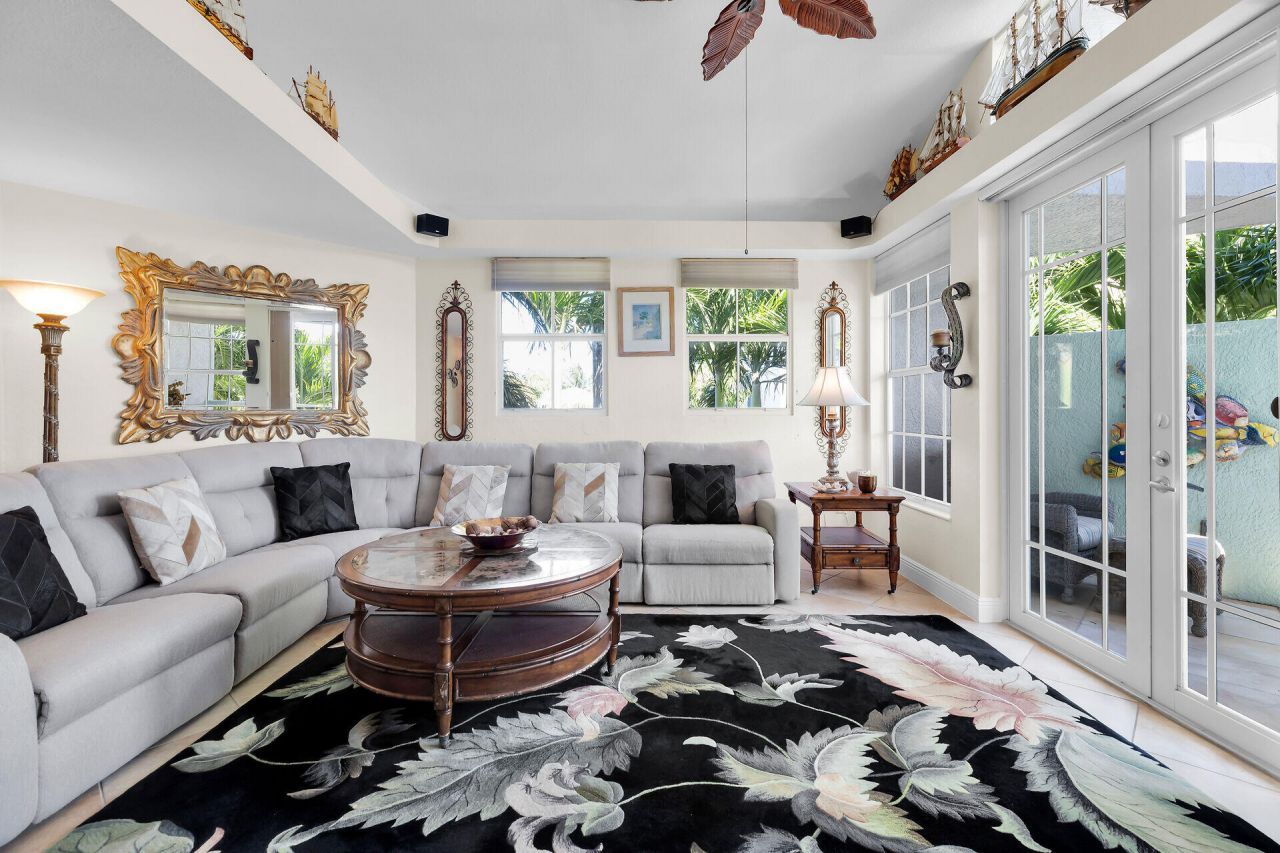 33 Seaside South Court, Key West, FL 33040 Photo