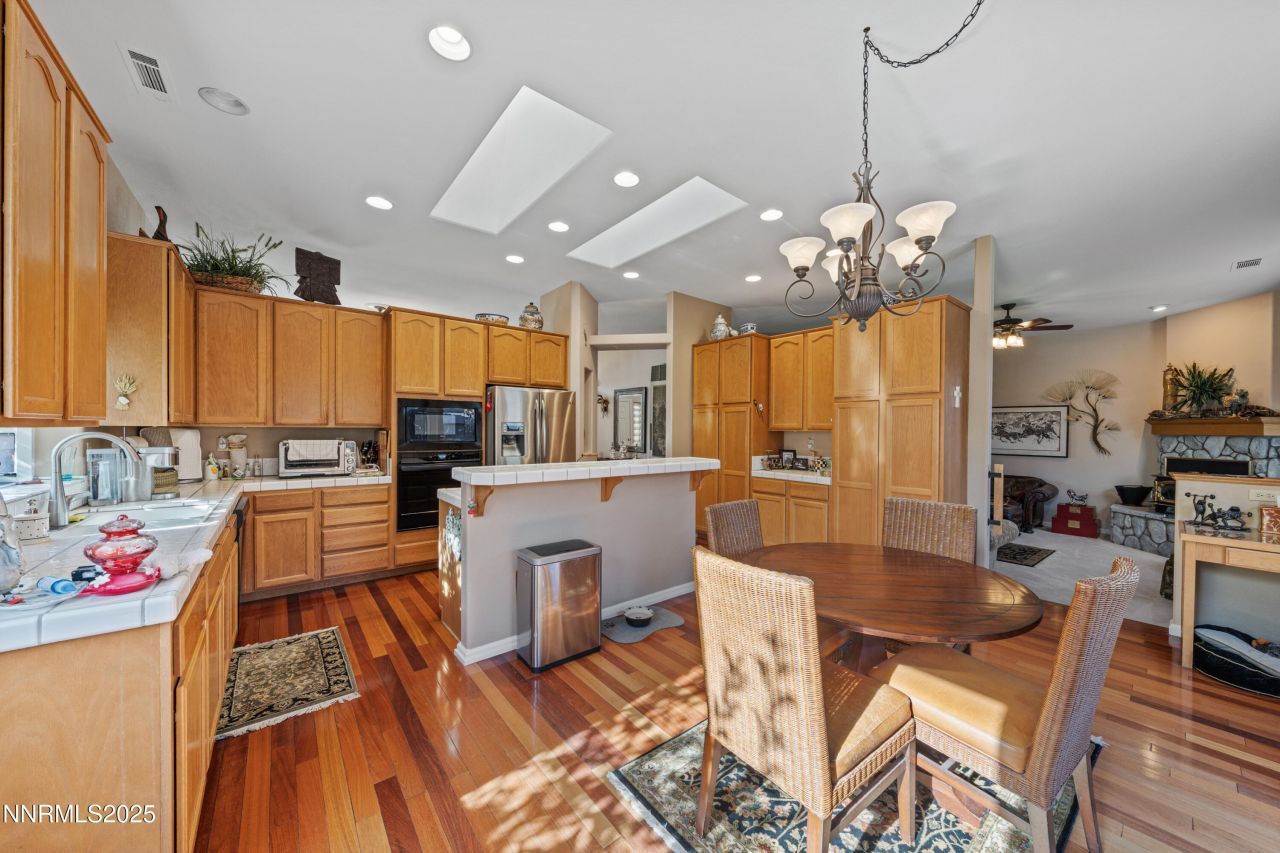 1105 Wisteria Drive, Minden, NV 89423 Photo