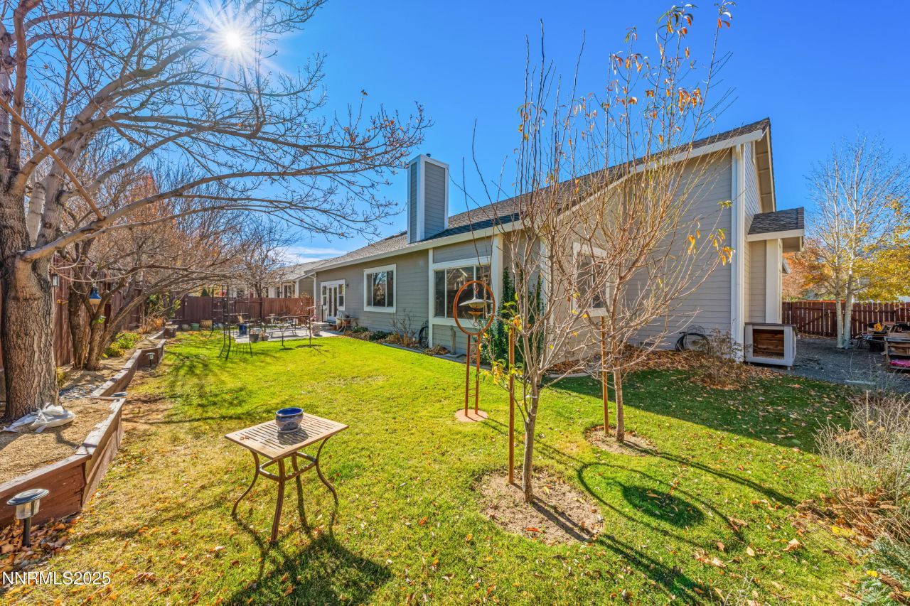 1105 Wisteria Drive, Minden, NV 89423 Photo