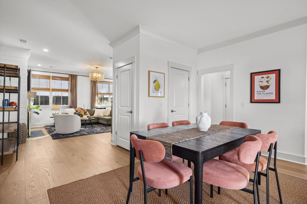 105 Risewell Court Photo 11