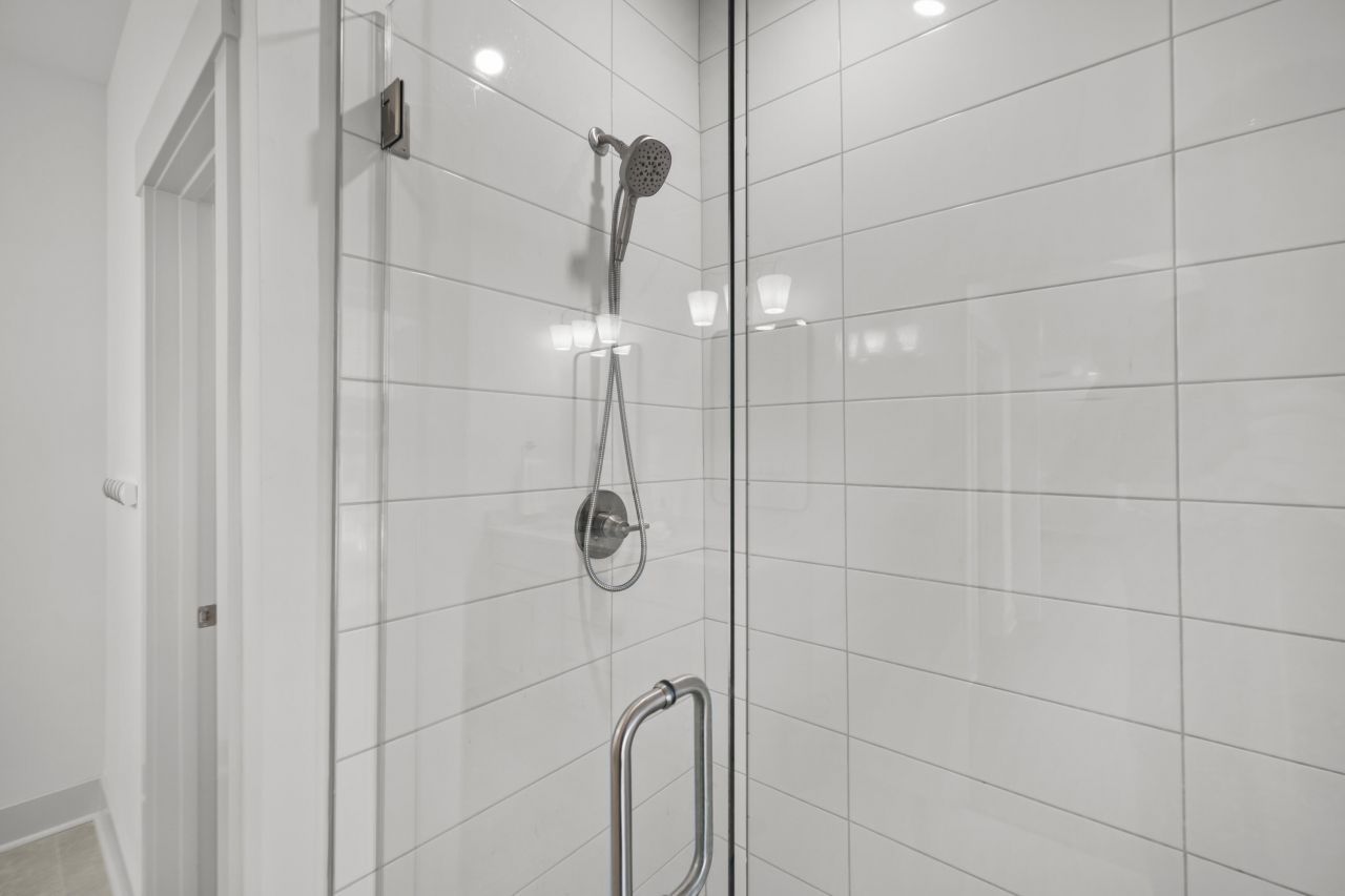 105 Risewell Court Photo 21