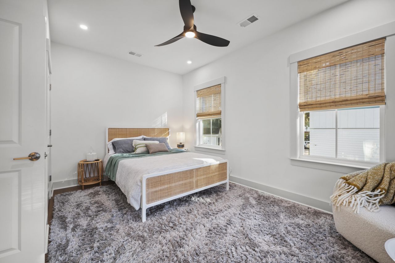 105 Risewell Court Photo 22