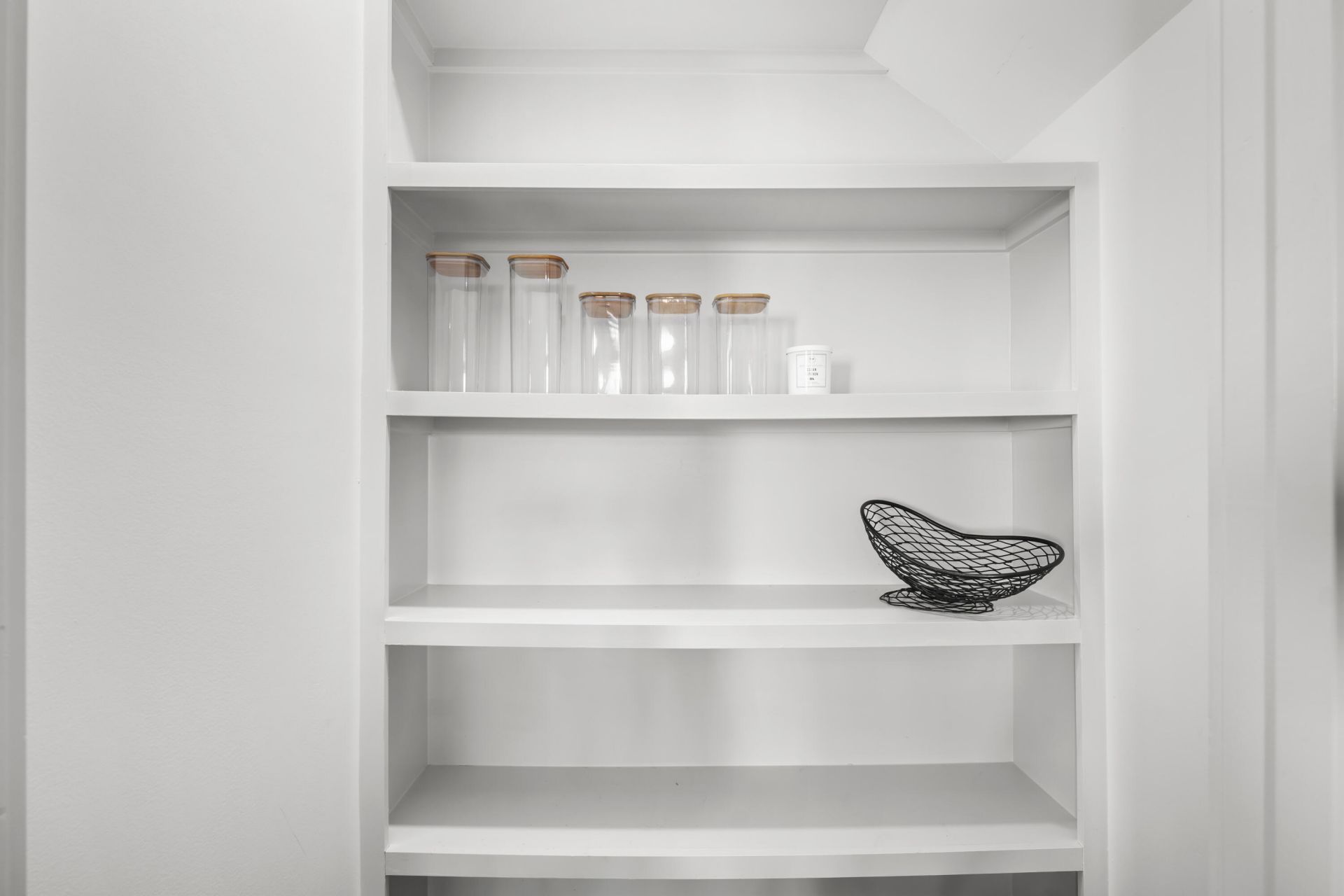 105 Risewell Court Photo 6