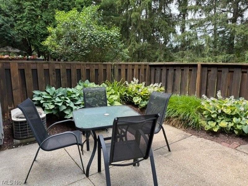 796 Pipes Court, Unit 1604, Sagamore Hills, OH 44067 Photo 24