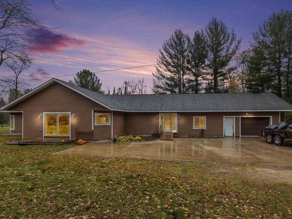 7436 Valley Street, Alden, MI 49612