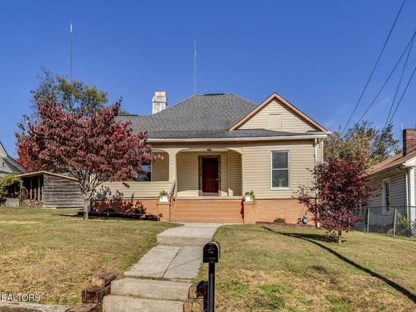 615 Banks Ave, Knoxville, TN 37917