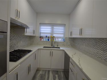 10546 65th Road, Forest Hills, NY 11375