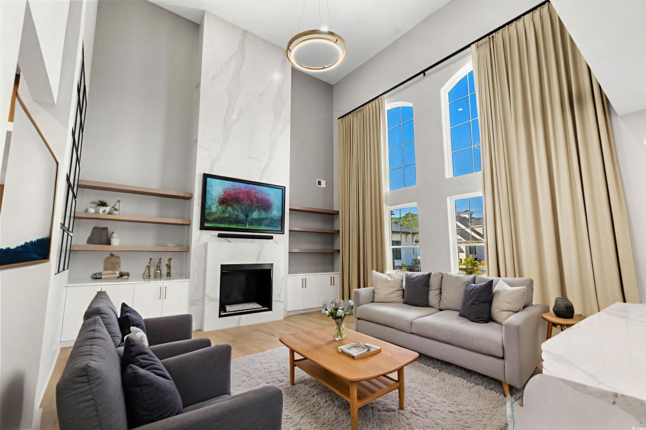 5917 Country Club Dr. Photo 2