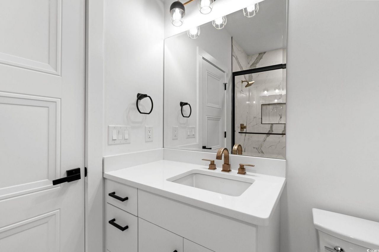 5917 Country Club Dr. Photo 31