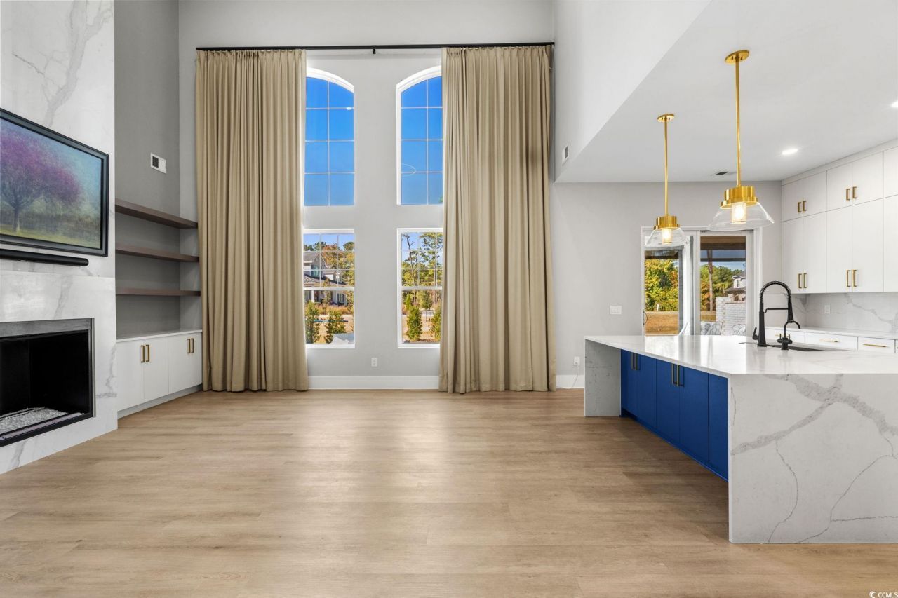 5917 Country Club Dr. Photo 4