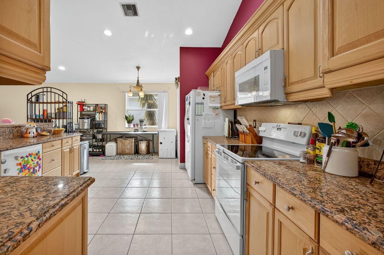 3282 SE West Snow Road, Port Saint Lucie, FL 34984 Photo