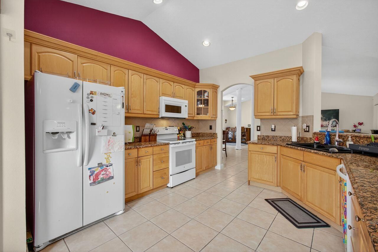 3282 SE West Snow Road, Port Saint Lucie, FL 34984 Photo