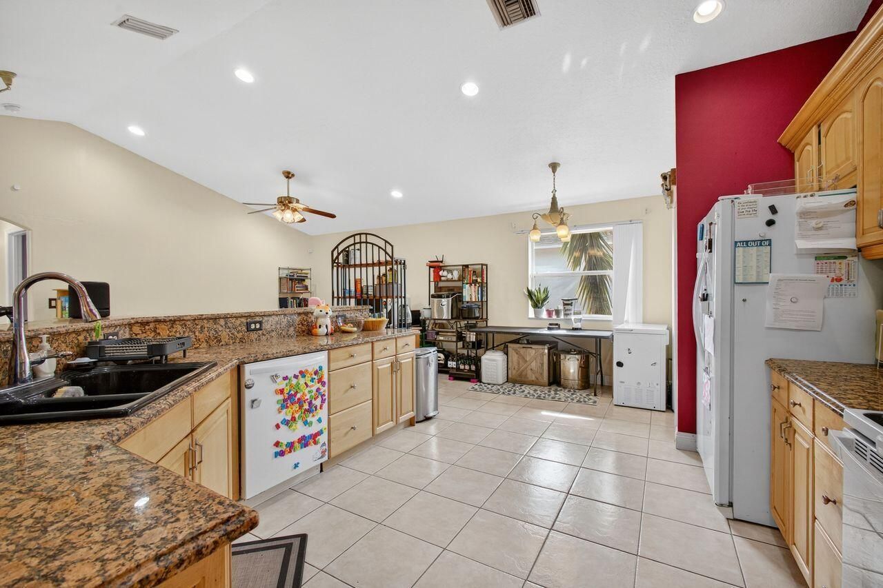 3282 SE West Snow Road, Port Saint Lucie, FL 34984 Photo