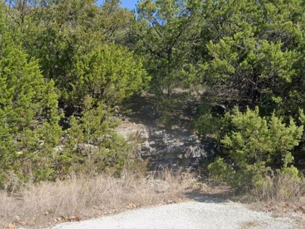 9 Sioux Lane, Holiday Island, AR 72631