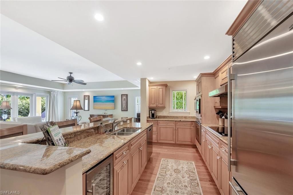 325 3rd St S, Unit 6, Naples, FL 34102 Photo