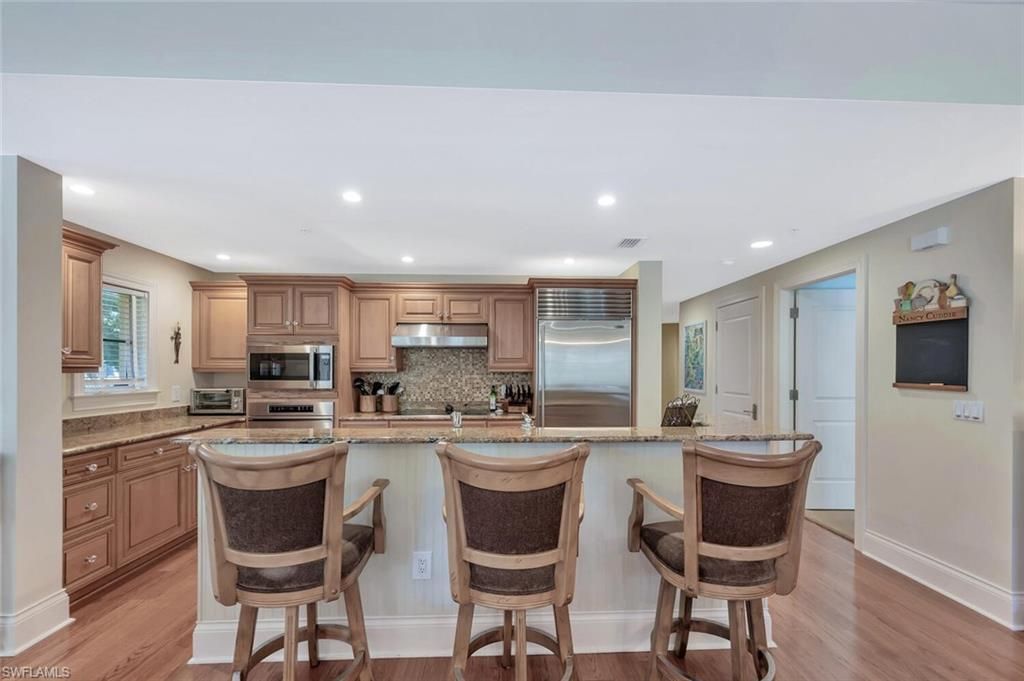 325 3rd St S, Unit 6, Naples, FL 34102 Photo