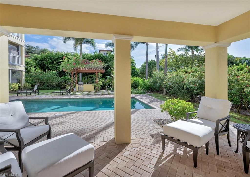 325 3rd St S, Unit 6, Naples, FL 34102 Photo