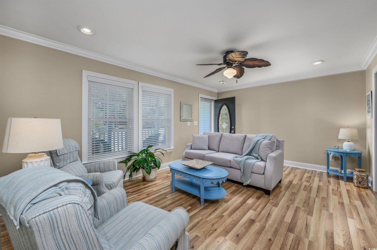 2016 Huron Ct. Photo 6