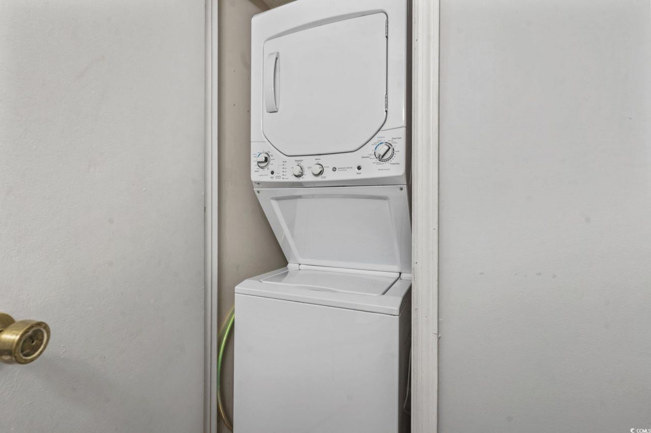 3200 N Oak St. Photo 17