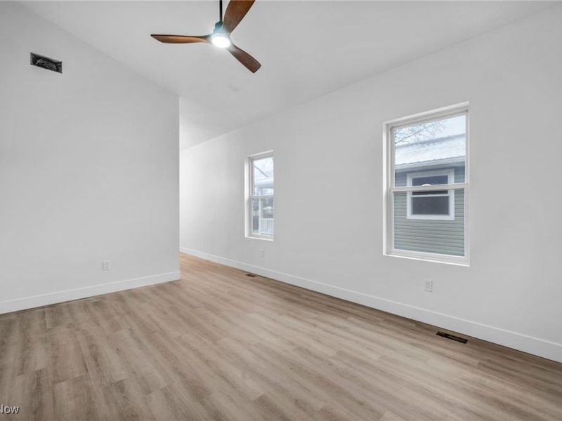 455 S Van Buren Avenue, Barberton, OH 44203 Photo 15