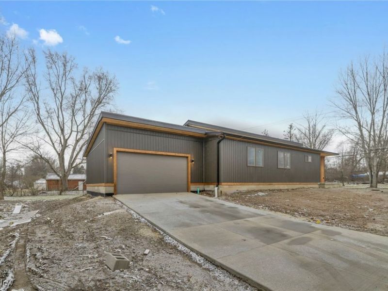 455 S Van Buren Avenue, Barberton, OH 44203 Photo 7